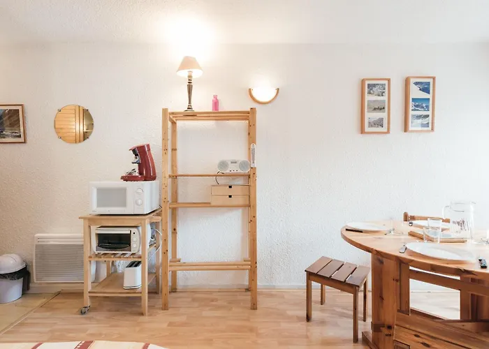 Apartman Ski, Rando, Cure *